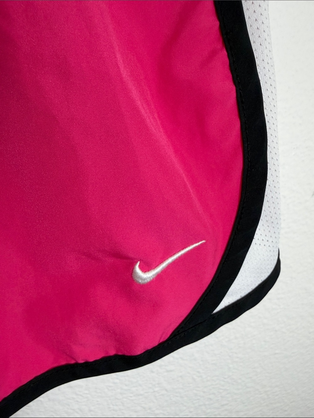 Nike Hot Pink Athletic Running Shorts with Liner - Picture 2 of 7